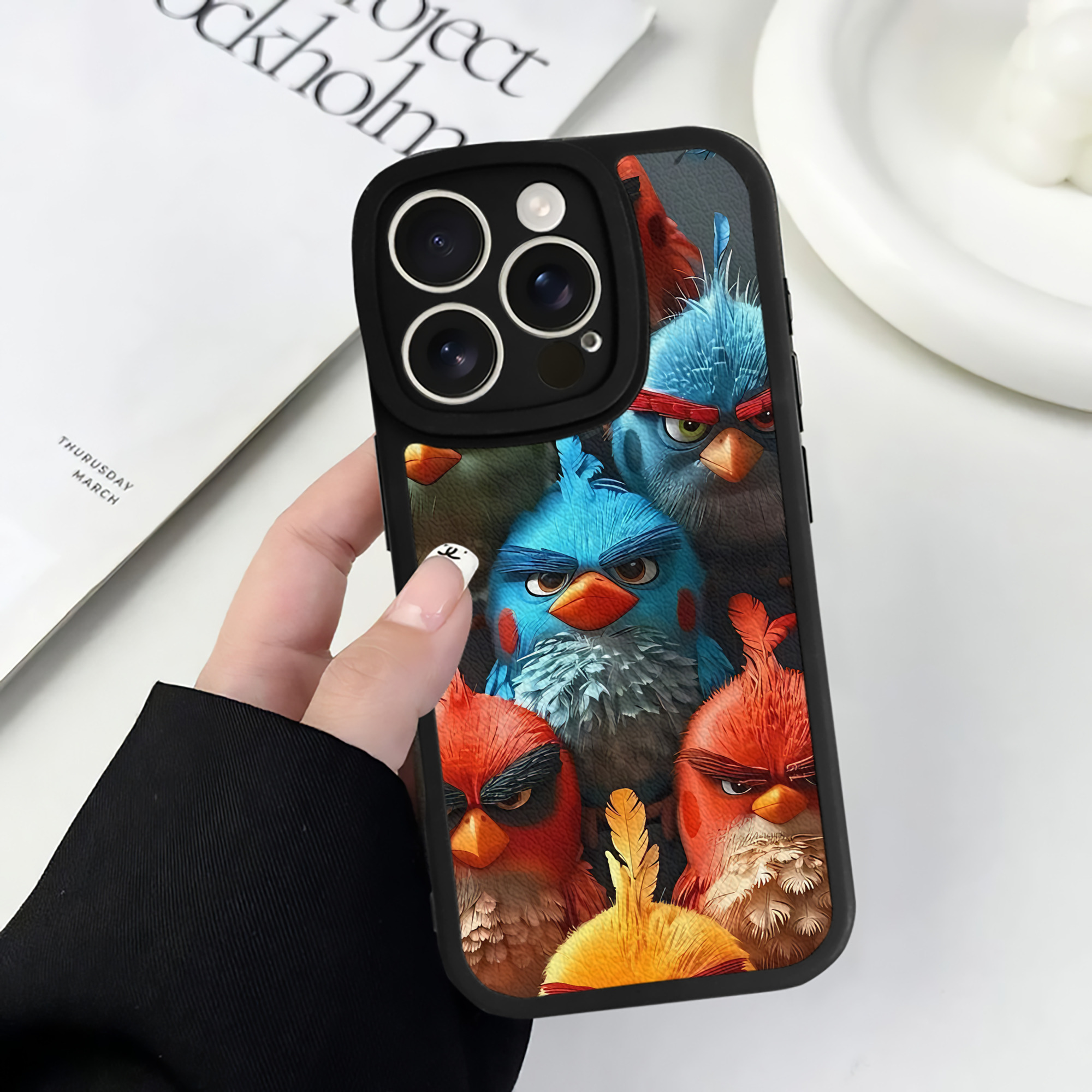 （画像用） Angry Birds アングリーバード 【iPhone 16シリーズ対応】シリコンスマホケース（レザー調） 材質：シリコン